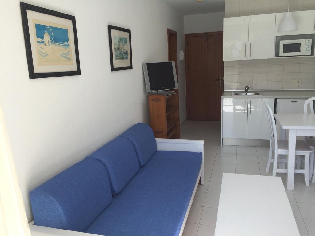 פורט דה פולנסה Apartamentos Llevant מראה חיצוני תמונה